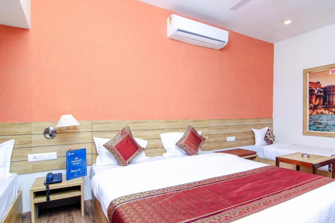 Hotel R B International Varanasi Exterior photo